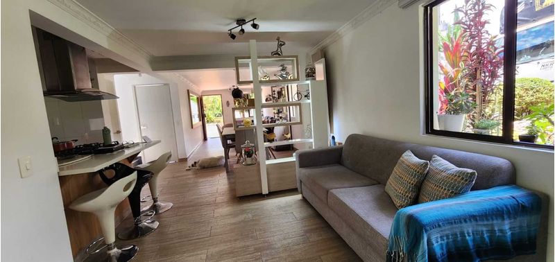 Casa en Venta en Sabaneta, Prados De Sabaneta-0