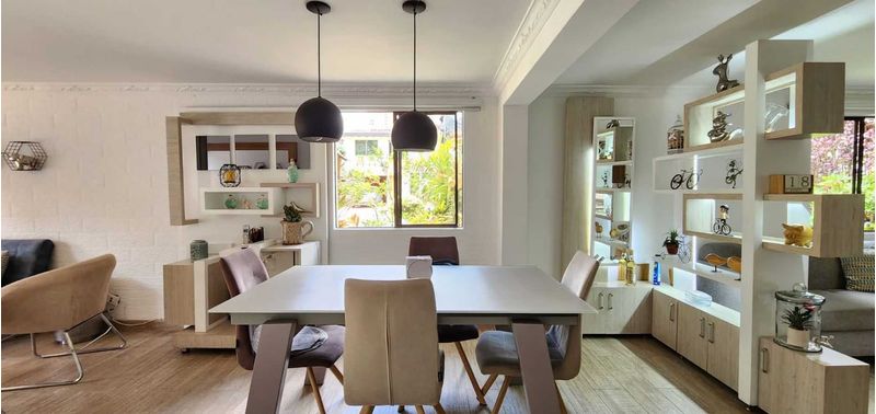 Casa en Venta en Sabaneta, Prados De Sabaneta-1