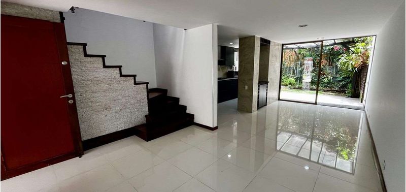 Casa en Venta en Envigado, Cumbres-4