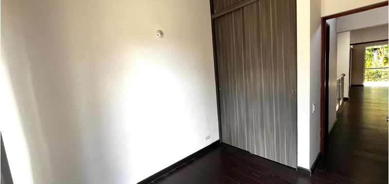 Casa en Venta en Envigado, Cumbres-15