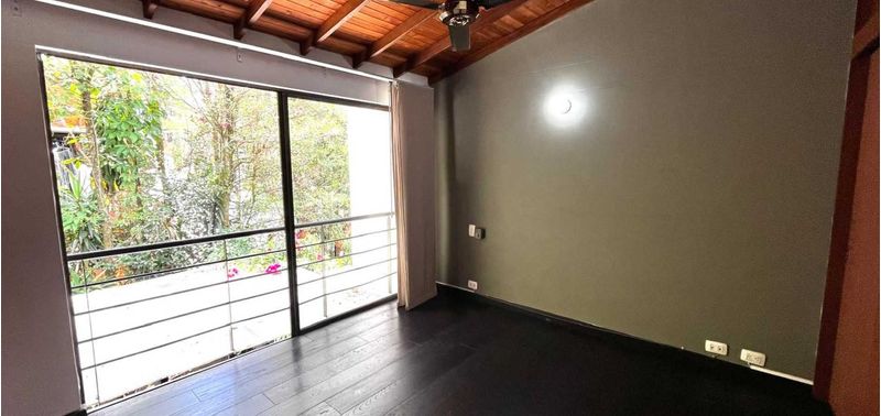 Casa en Venta en Envigado, Cumbres-17