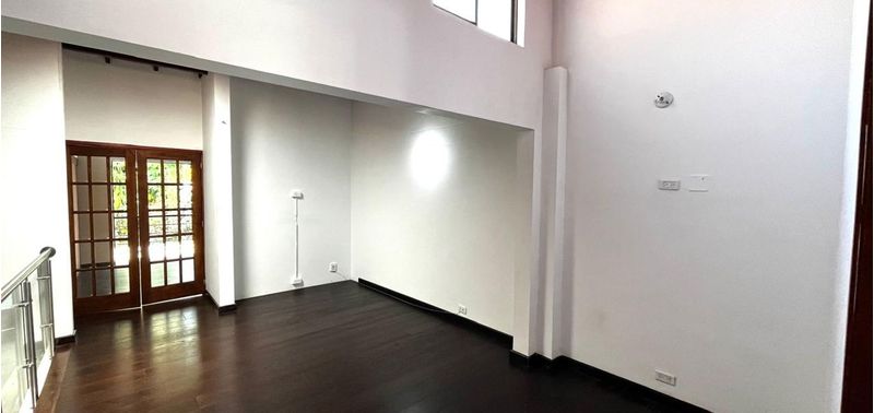Casa en Venta en Envigado, Cumbres-26