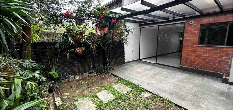 Casa en Venta en Envigado, Cumbres-35