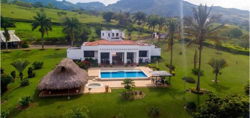 Casa en Venta en Medellín, Colinas de La Candelaria