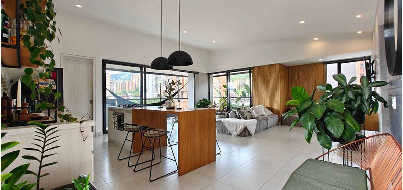 Apartamento en Venta en Envigado, Cumbres-1