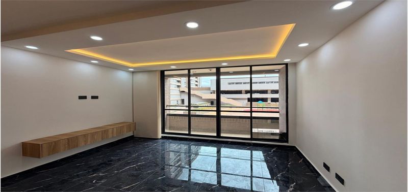 Apartamento en Venta en Bogotá, D.C., San José de Bavaria-1