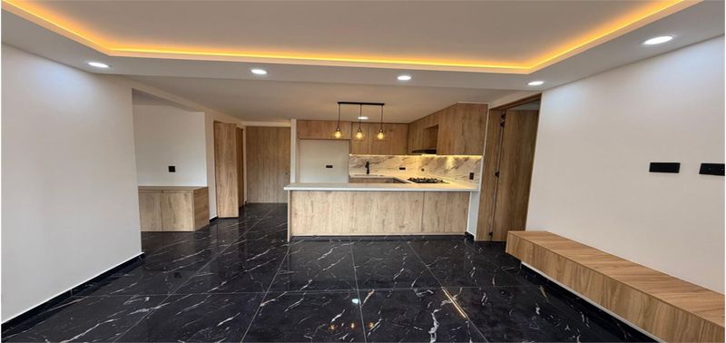 Apartamento en Venta en Bogotá, D.C., San José de Bavaria-5