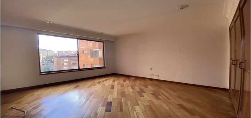 Apartamento en Venta en Bogotá, D.C., Los Rosales Emaús-12