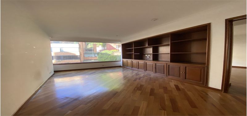 Apartamento en Venta en Bogotá, D.C., Los Rosales Emaús-17