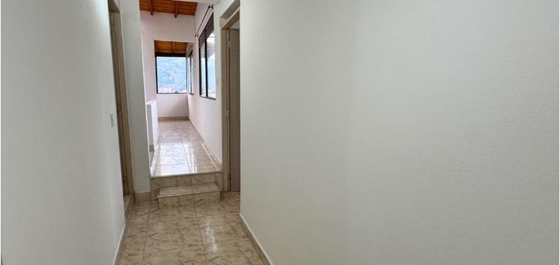 Casa en Venta en Medellín, Florencia-1
