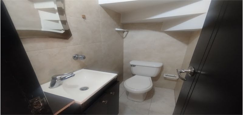 Casa en Venta en Bogotá, D.C., Mandalay I Sector-8