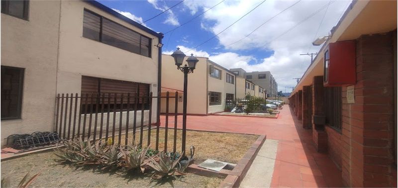 Casa en Venta en Bogotá, D.C., Mandalay I Sector-27