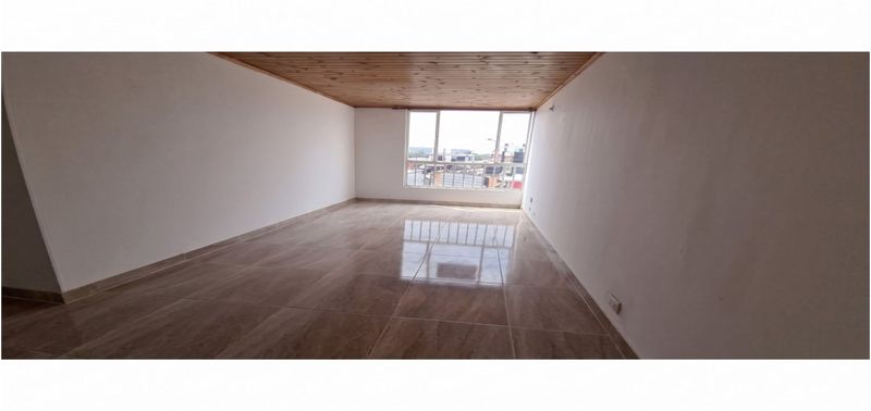 Apartamento en Venta en Bogotá, D.C., Fontibón San José-0