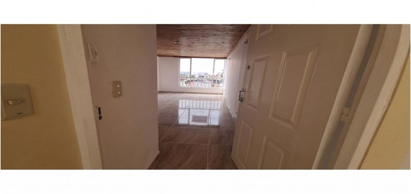 Apartamento en Venta en Bogotá, D.C., Fontibón San José-2