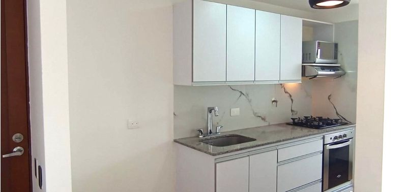 Apartamento en Venta en Envigado, Alto de las flores-0