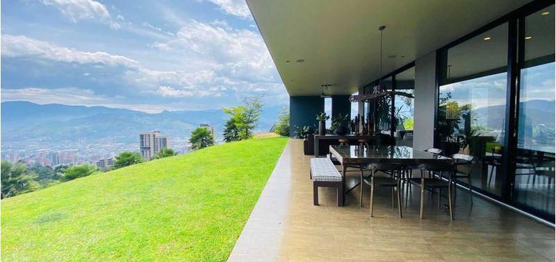 Casa en Venta en Envigado, Las Palmas-1