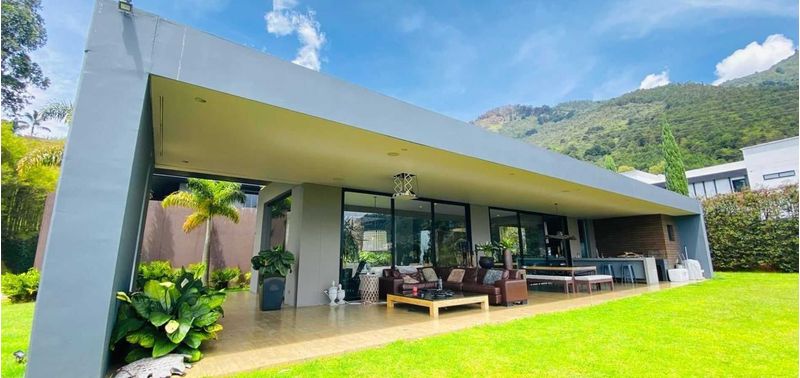 Casa en Venta en Envigado, Las Palmas-13