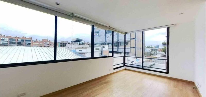 Apartamento en Venta en Bogotá, D.C., santa paula-1