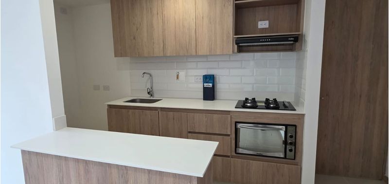 Apartamento en Venta en Envigado, Camino Verde-0