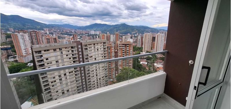Apartamento en Venta en Sabaneta, Loma De San Jose-0