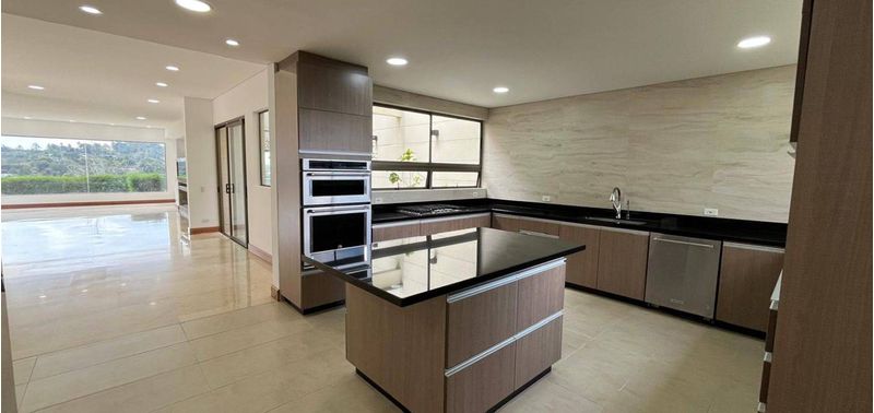 Casa en Venta en Envigado, Loma Del Escobero-9