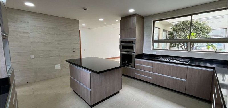 Casa en Venta en Envigado, Loma Del Escobero-12