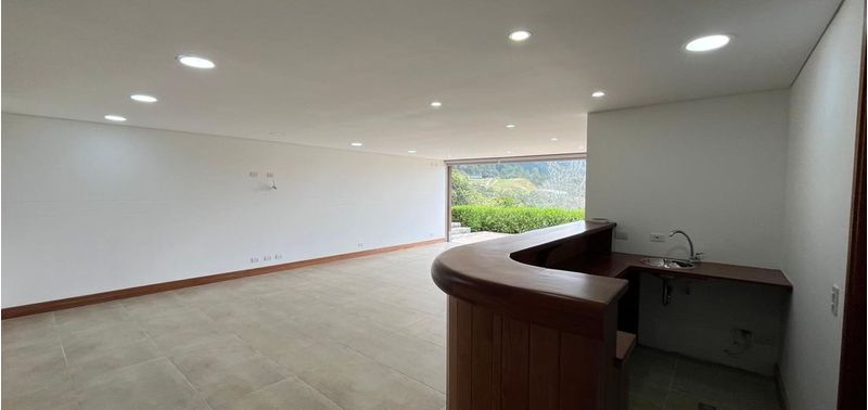 Casa en Venta en Envigado, Loma Del Escobero-16