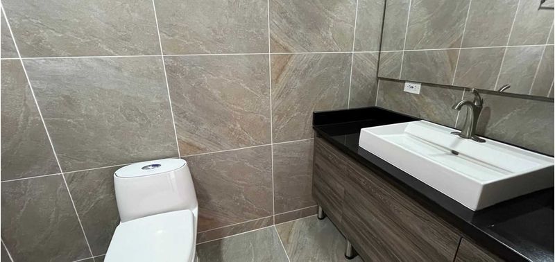Casa en Venta en Envigado, Loma Del Escobero-24