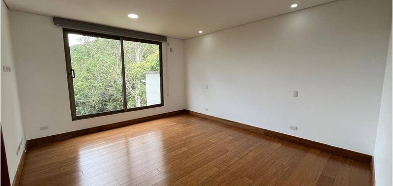 Casa en Venta en Envigado, Loma Del Escobero-31