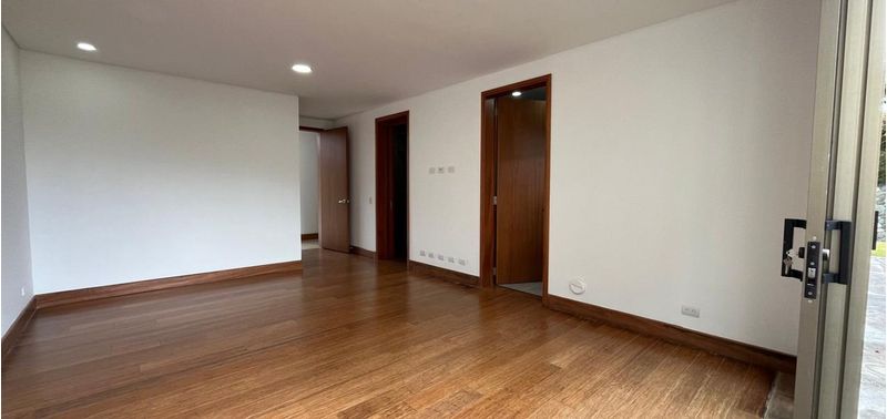 Casa en Venta en Envigado, Loma Del Escobero-32