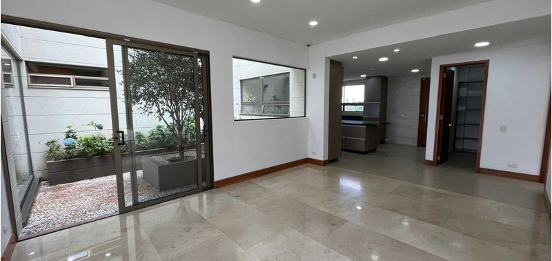 Casa en Venta en Envigado, Loma Del Escobero-42