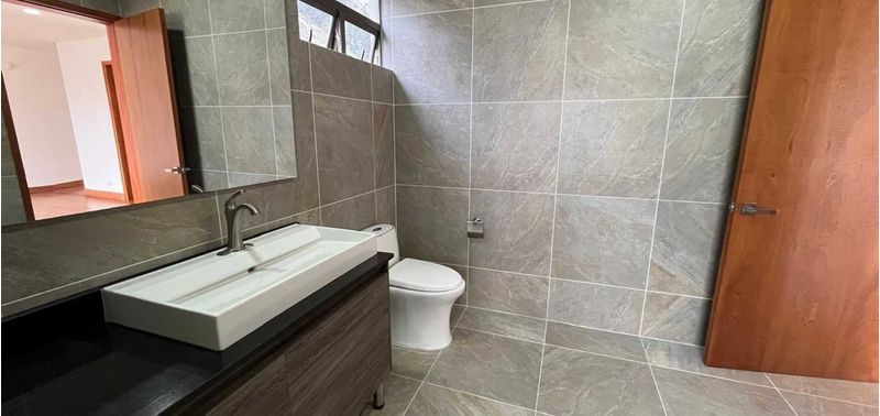 Casa en Venta en Envigado, Loma Del Escobero-44