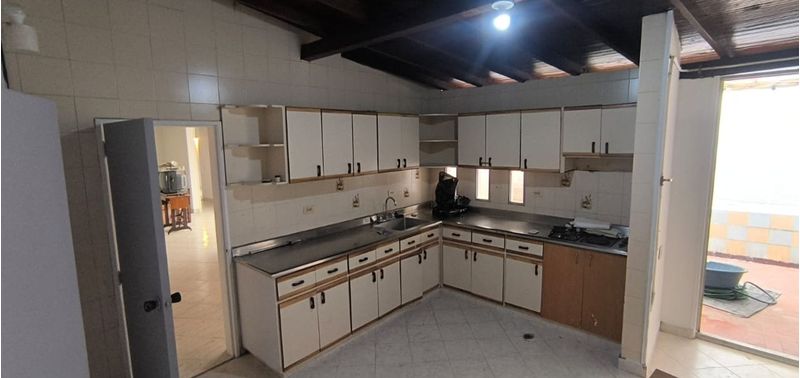 Casa en Venta en Medellín, Los Colores-1