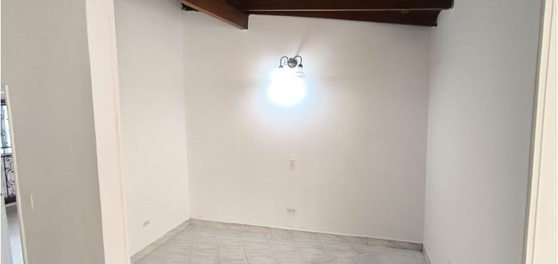Casa en Venta en Medellín, Los Colores-11