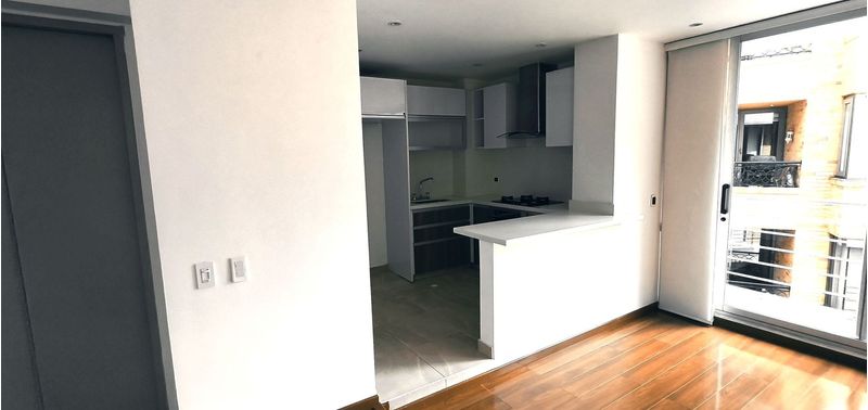 Apartamento en Venta en Bogotá, D.C., Las Acacias-1