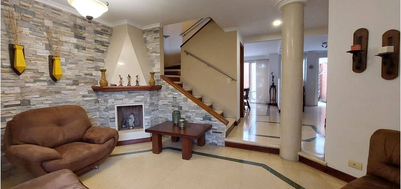 Casa en Venta en Envigado, El Esmeraldal-0