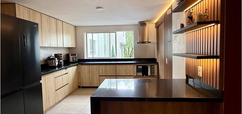 Apartamento en Venta en Medellín, El Poblado-2