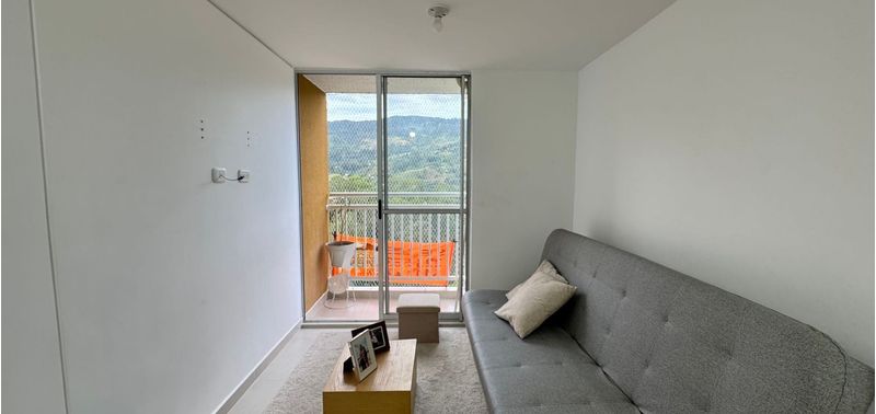 Apartamento en Venta en Medellín, San Antonio de Prado-2