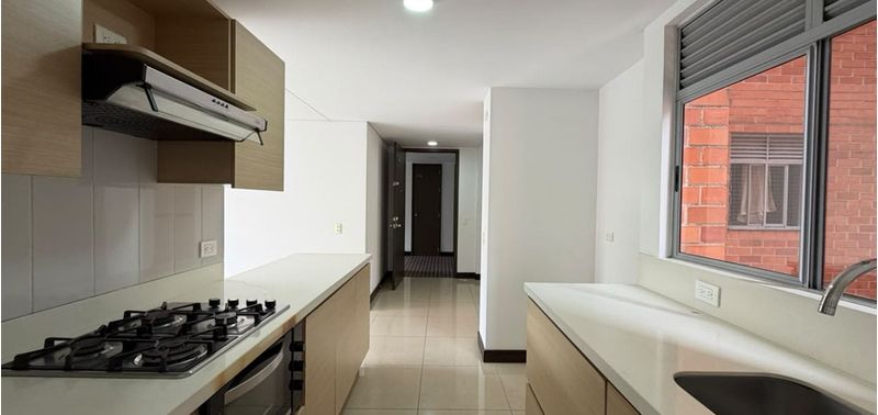 Apartamento en Venta en Sabaneta, Tres Esquinas-3