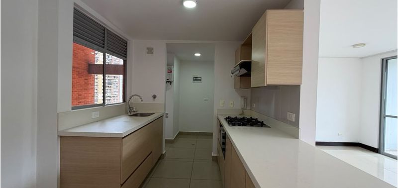 Apartamento en Venta en Sabaneta, Tres Esquinas-4