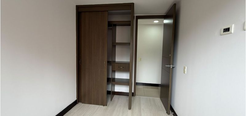 Apartamento en Venta en Sabaneta, Tres Esquinas-11