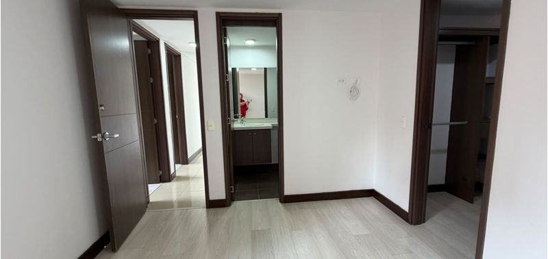 Apartamento en Venta en Sabaneta, Tres Esquinas-16